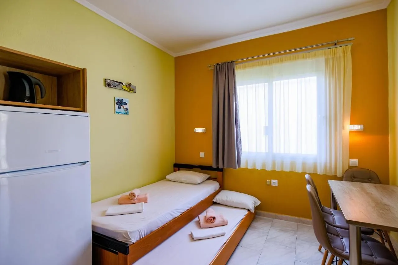 Dionisos Apartments Paralia Dionisiou 0*,