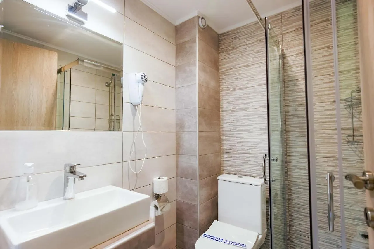 Dionisos Apartments Paralia Dionysiou 0*,